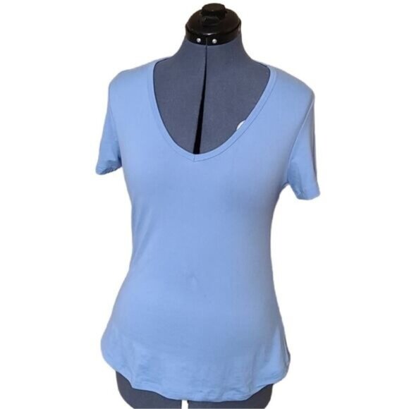 Love Mood soft baby blue v-neck t-shirt small - Picture 1 of 8